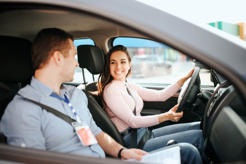 Choosing the Right Driving Instructor Course in South Australia